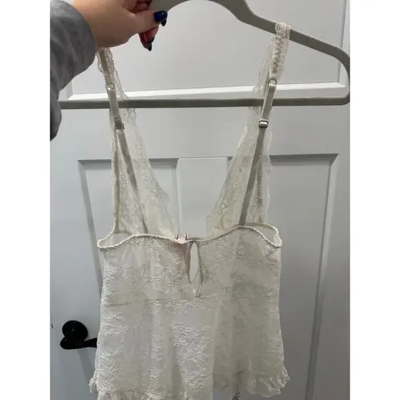 Victorias Secret White Lingerie Lace Garter Slip Bridal NWT M